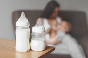 Выделение микропластика из бутылочек для кормления младенцев
