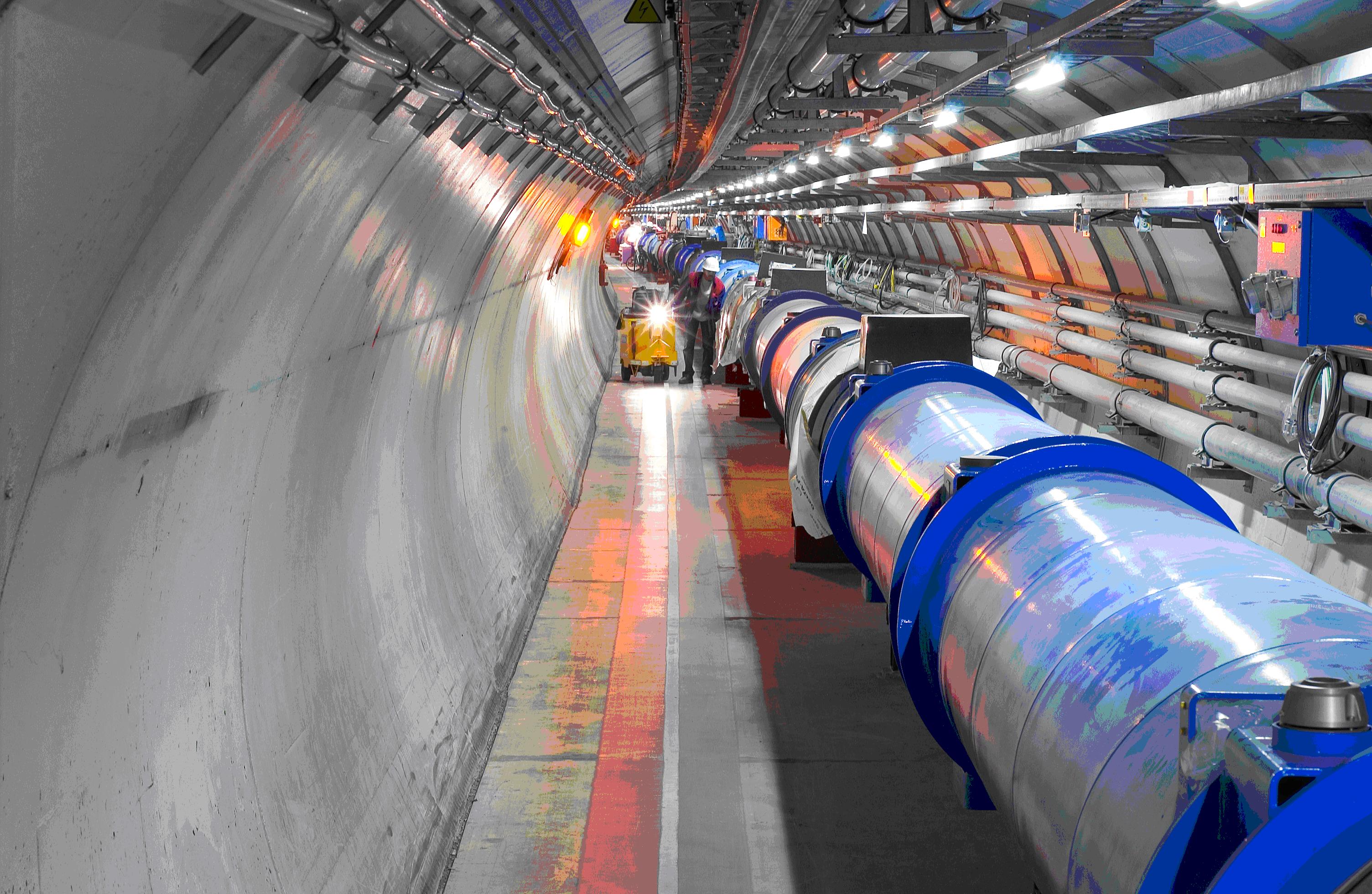 Хиггс-механизмы-Адрон-коллайдеры