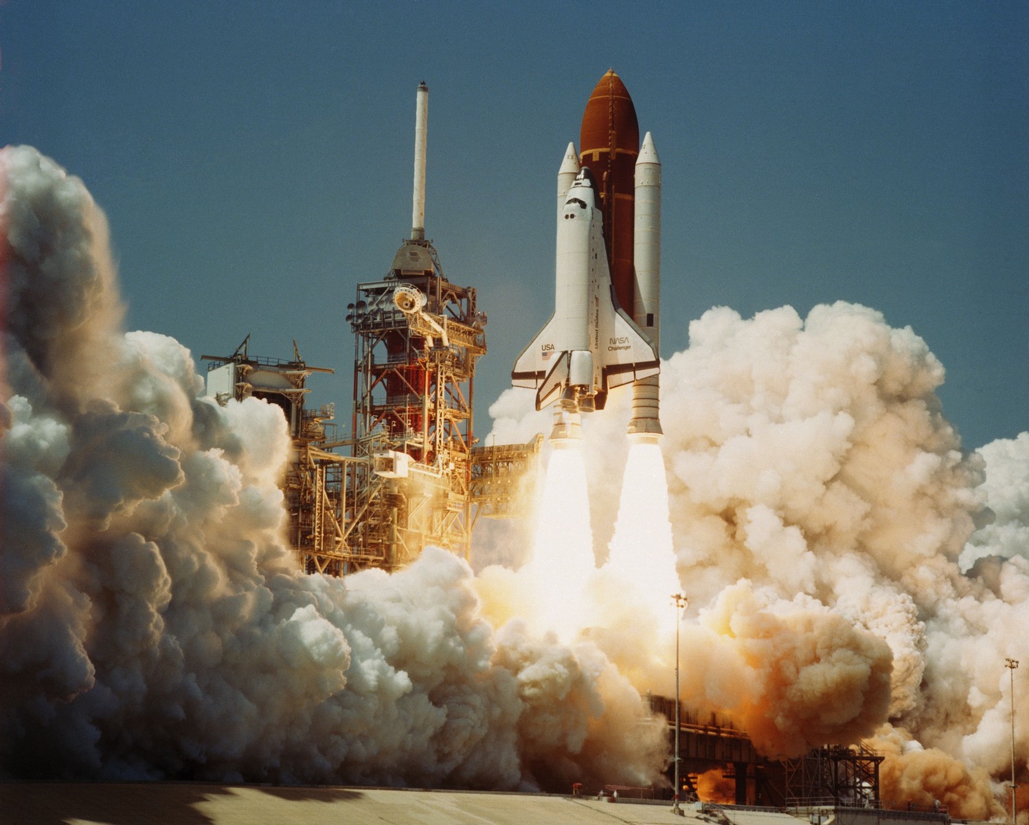 Первый старт космического корабля «Челленджер» 4 апреля 1986 г. – миссия STS-6