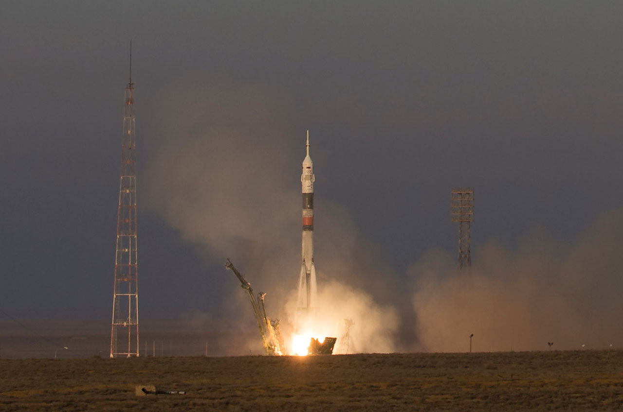 Старт ракеты-носителя «Союз-ФГ» с космическим кораблем «Союз ТМА-19М» с космодрома Байконур 15 декабря 2015 г. 