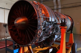 Двухконтурный турбореактивный АИ-222-25.  В четыре раза увеличен ресурс двигателя самолета Як-130