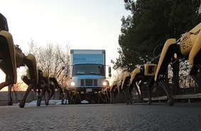 Как роботы грузовик тащили: новое видео от Boston Dynamics