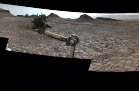 Панорамное фото марсианских холмов от Curiosity