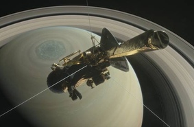 Грандиозный финал: зонд Cassini впервые пролёт между Сатурном и его кольцами