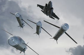 «Умные ракеты» взаимодействуют друг с другом в полете