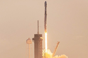 Ракета-носитель Falcon 9 стартовала с интернет-спутниками Starlink
