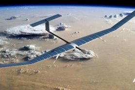 Стратосферный беспилотный летательный аппарат Zephyr на солнечных батареях установил рекорд продолжительности полета