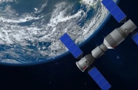 «Груда космического мусора»? Спутники Илона Маска чуть не сбили космическую станцию КНР на орбите