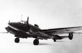 Пикирующий бомбардировщик и разведчик Петляков Пе-2 2М-82