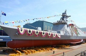 На предприятии «Дэу» в Окпо спущен на воду головной фрегат FFX-2 для ВМС Республики Корея