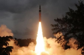 Индийская баллистическая ракета Agni-V преодолела расстояние 5000 километров. Демонстрация своих возможностей Китаю