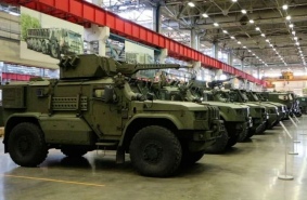Первые бронеавтомобили «Напарник» российские военные получат в 2021 году