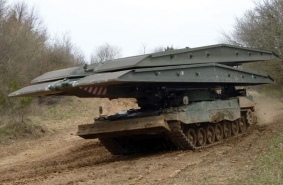 Специальные машины, созданные для Бундесвера на базе танка Leopard 2