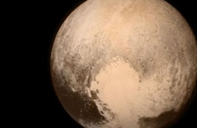 Плутон снова станет планетой? Структура важнее