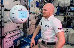 Робот вышел из повиновения и не выполнил приказ астронавта на МКС