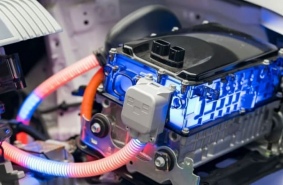 Новая литий-металлическая батарея с рекордной двукратной плотностью энергии обеспечит огромный запас хода электромобилей