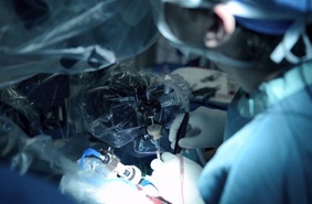 В Великобритании работают над созданием эндоскопического робота-хирурга