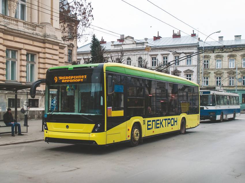 Электрон-Т19101 во Львове, 2015, новейший троллейбус Украины