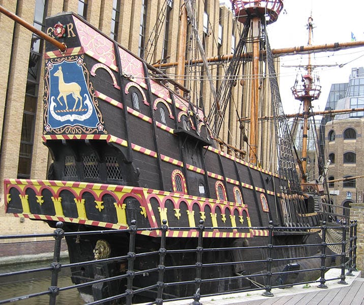 корабль Золотая лань, Френсис Дрейк, порт Плимут, английские пираты