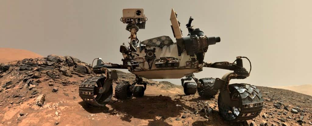 В декабре 2012 года, после успешной посадки марсохода Curiosity в кратер Гейла на экваторе Марса и начала изучения тайн этого высохшего озера, NASA объявило о намерении создать еще один ровер, который должен отправиться на красную планету в 2020 году