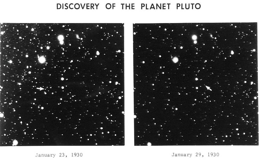 Первые снимки Плутона — показан стрелкой