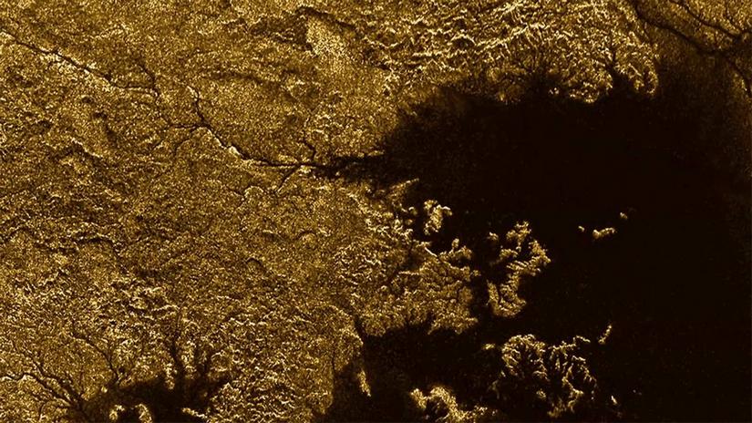 Зонд «Кассини» нашел залитые каньоны на Титане