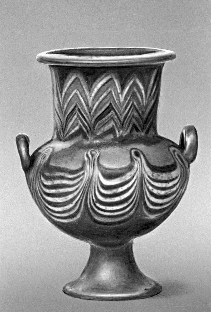   Ваза. Непрзрачное стекло. 16 - 14 вв. до н.э. Древний Египет. Британский музей. Лондон