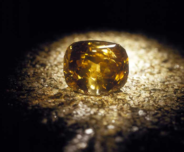 бриллиант "золотой юбилей"