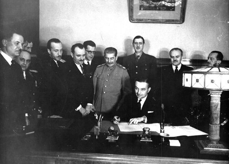 Подписание, советско-французский договор, взаимная помощь, Москва
