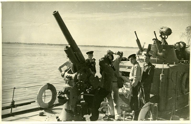 Артиллерийский расчет, зенитная пушка, бронекатер, Волжская флотилия