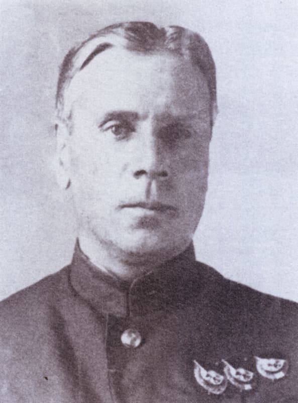 Контр-адмирал Б.В. Хорошхин, донная мина, экипаж, бронекатер