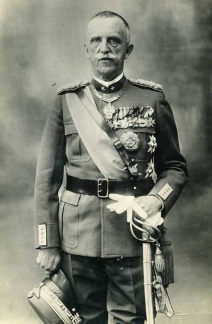 король Виктор Эммануил III,  император Эфиопии