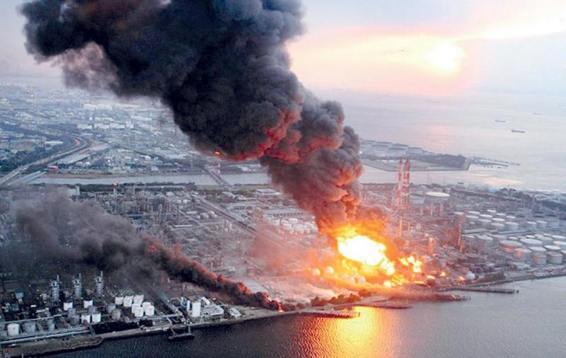 Великое японское землетрясение, последствия катастроф, АЭС Фукусима пожар