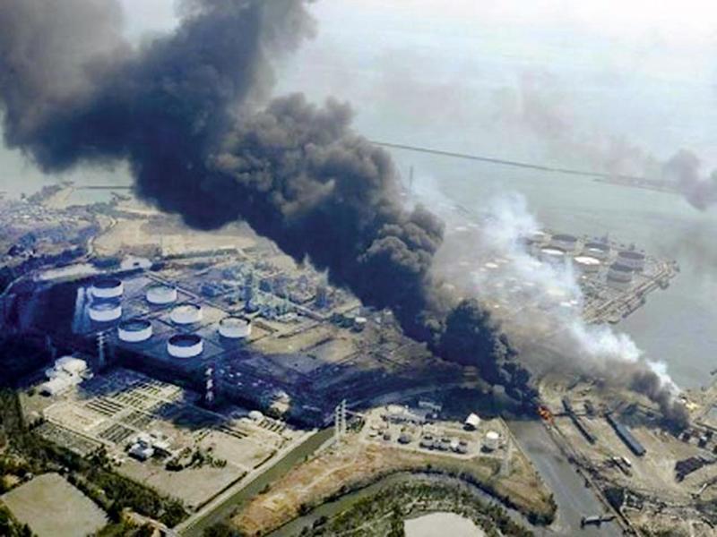 Великое японское землетрясение, последствия катастроф, АЭС Фукусима пожар