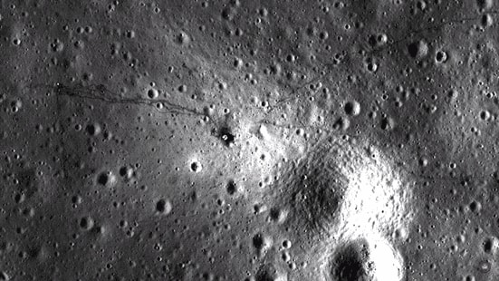 астронавты не уходили далеко от лунного модуля