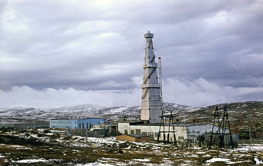 Кольская сверхглубокая скважина. Буровая первого этапа (глубина 7600 м), 1974 год