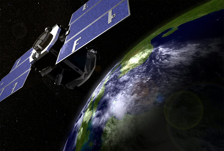 Американо-японский спутник TRMM (Tropical Rainfall Measuring Mission – «Миссия по измерению тропических осадков»), который открыл факт влияния Луны на изменения в атмосфере Земли 