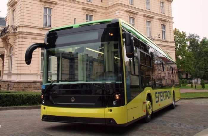 Первый в Украине электробус презентовали во Львове