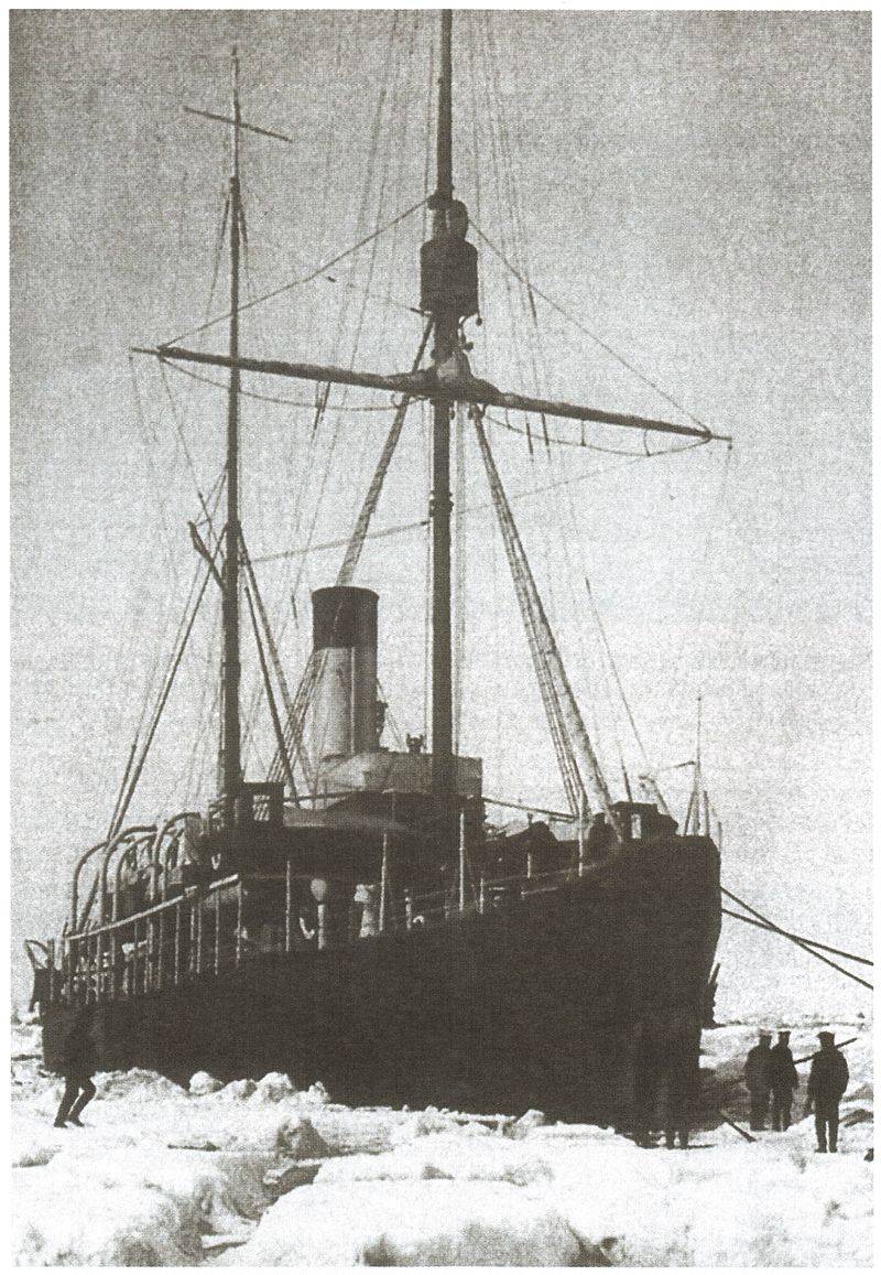 Ледокол «Вайгач», на котором А. В. Колчак через южные моря плавал в Арктику в 1909—1910 гг.