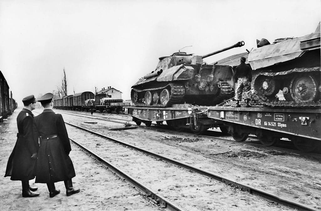 паровоз, танк Пантера, Бессарабия