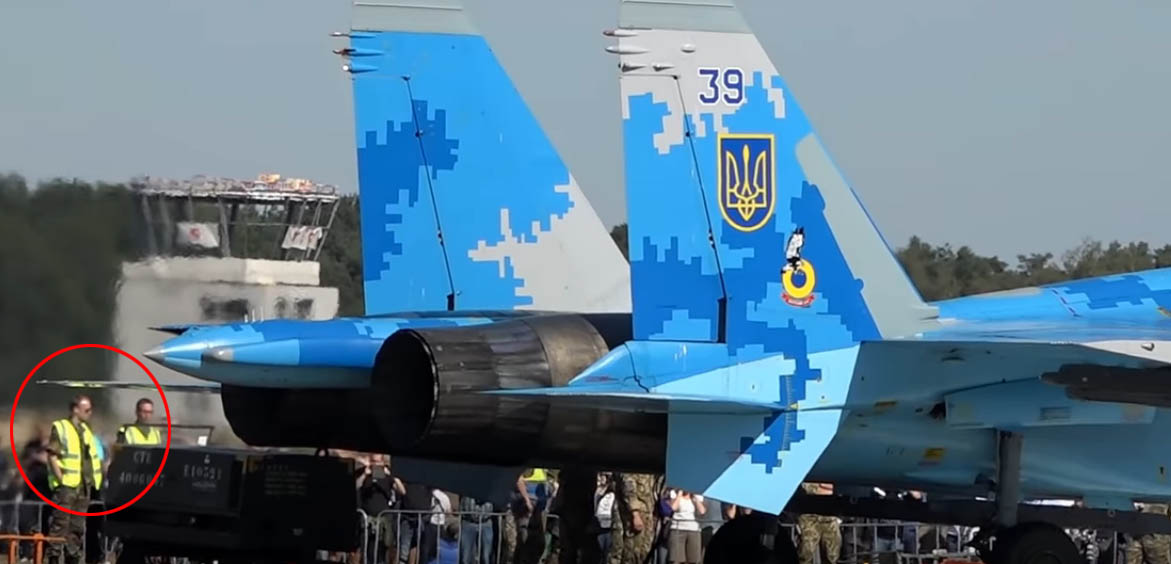 авиашоу, Бельгия, Украина, истребитель, Су-27