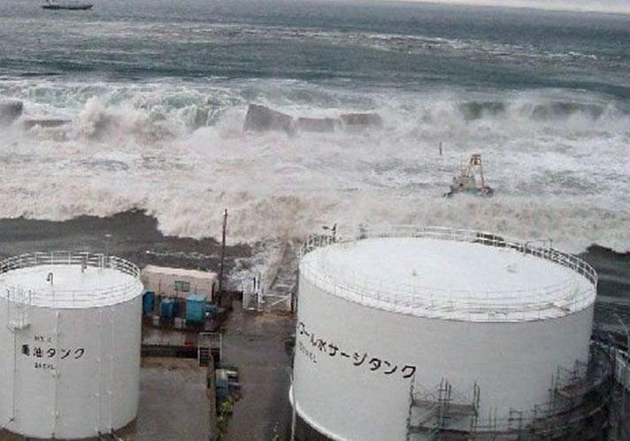 В океан. Япония решила слить ядерные сточные воды Фукусимы