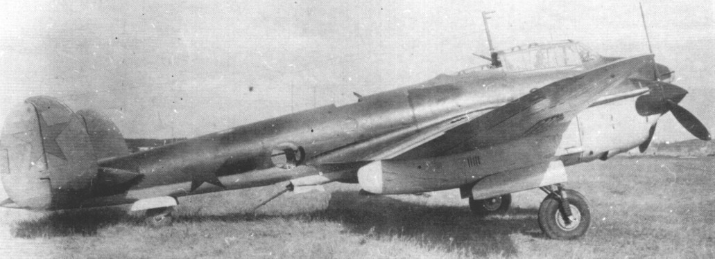 серийный пе-2, самолет пе-2, советский бомбардировщик