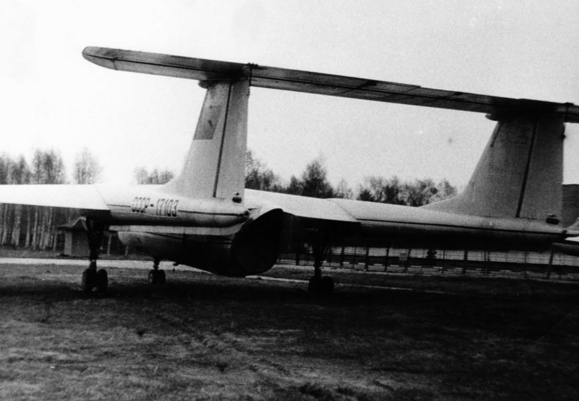 самолет м-17, схема самолета, оперение самолета