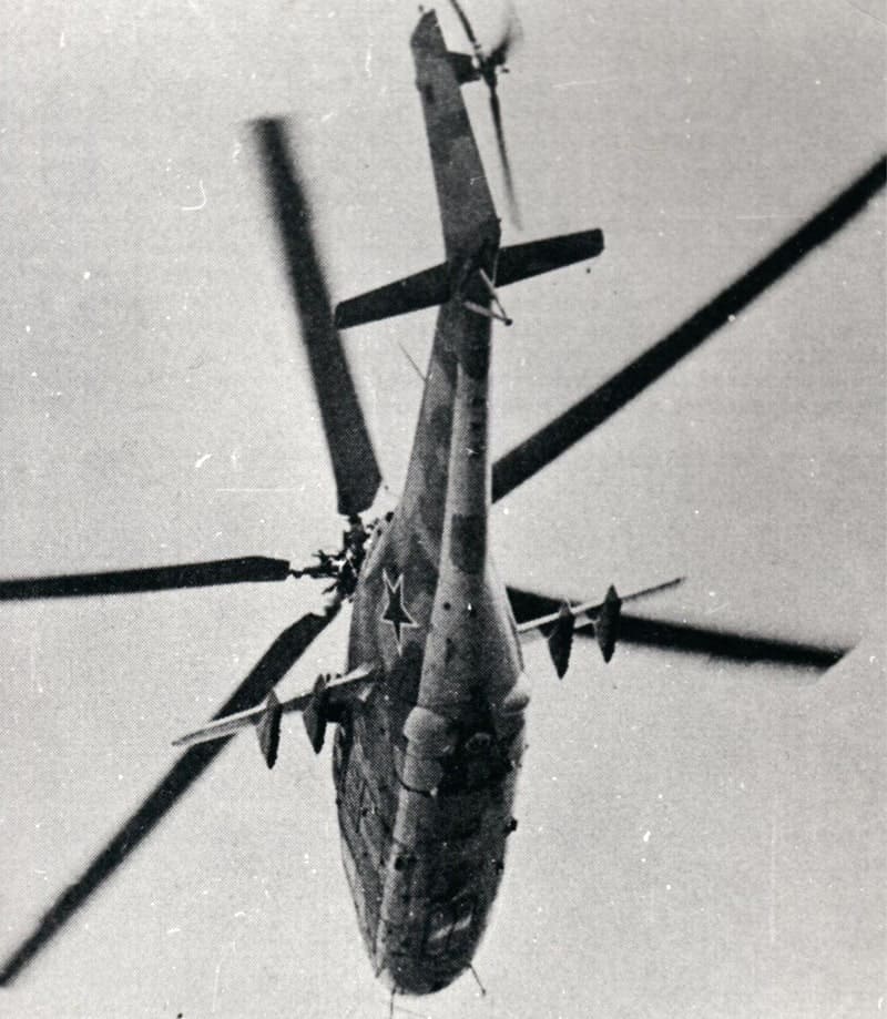опытный вертолет В-24, оперение, конструкция вертолета