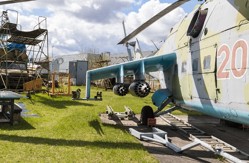 вертолет Ми-24А, крыло, конструкция вертолета, кабина, десант