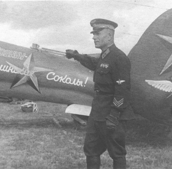 Командир, И.С. Полбин, Пе-2, бомбометание, пикирование, ВВС