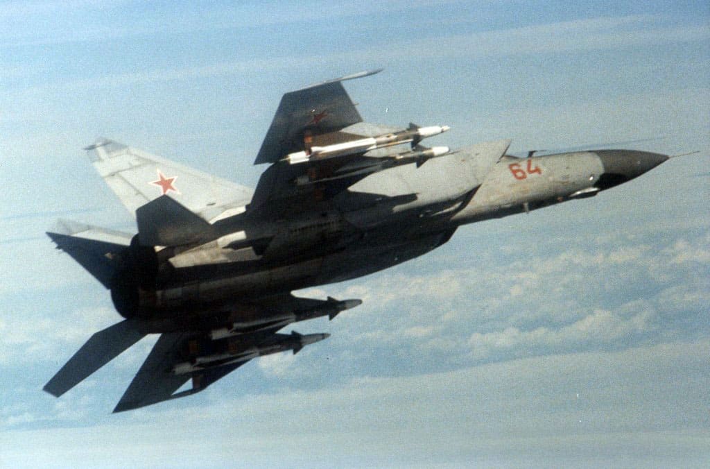 истребитель-перехватчик МиГ-25П, советский истребитель, МО США