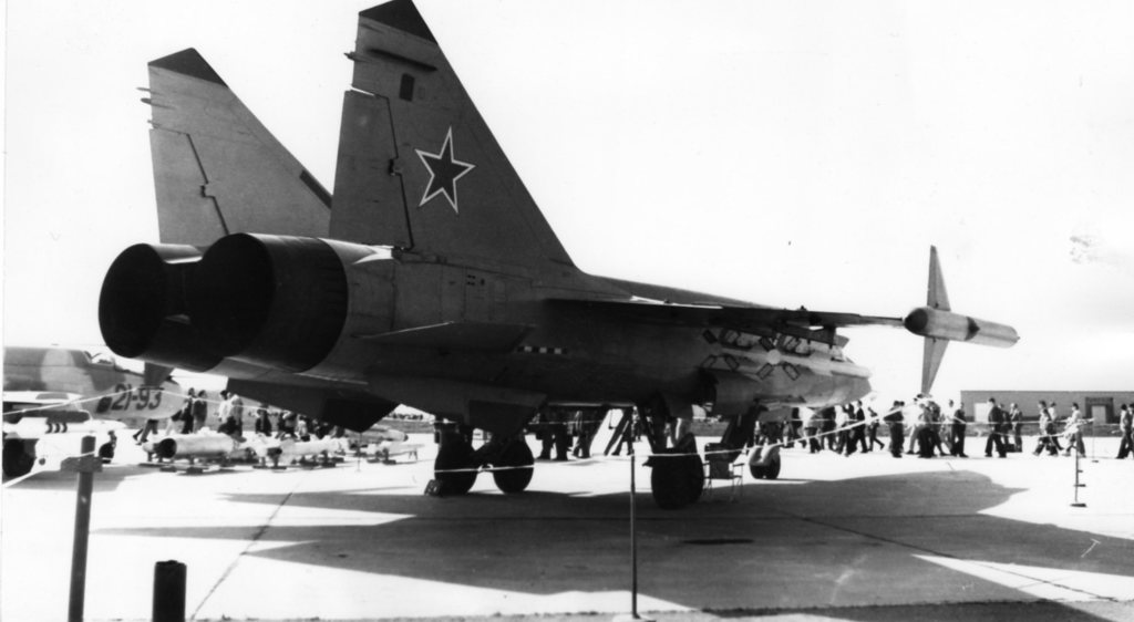 самолет миг-31, седьмой опытный самолет миг-31м, двигатель миг-31