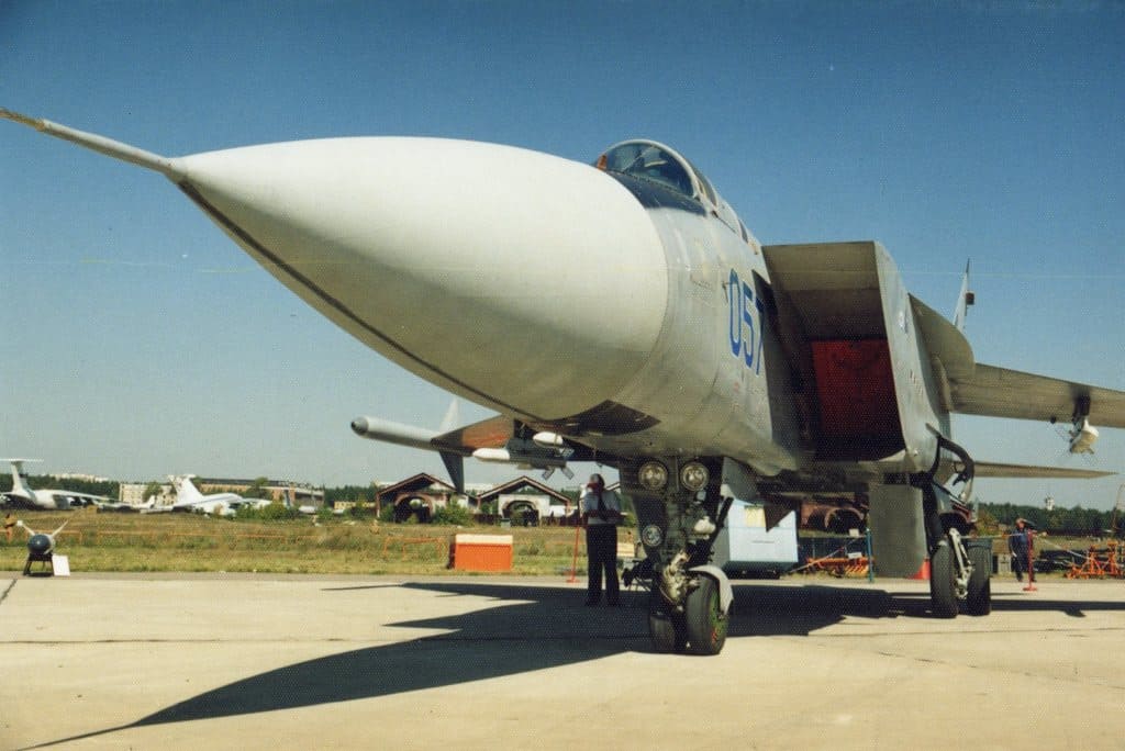 самолет миг-31, перехватчик миг-31м, ависация ссср, главный конструктор миг-31м
